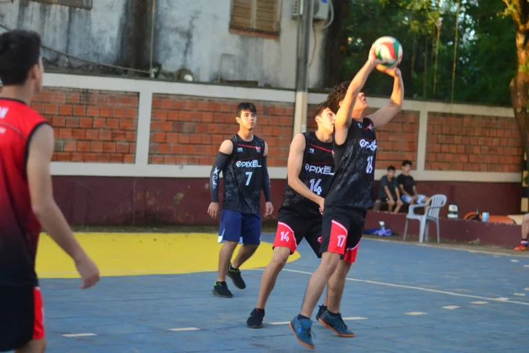 Choque de Titanes: Los Juegos Intercurso de Voleibol Llegan con Pasión y Orgullo
