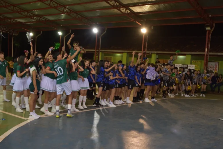 Minga Guazú Vibra con la Apertura del Intercurso del Colegio San José Esposo: Desfile y Celebración